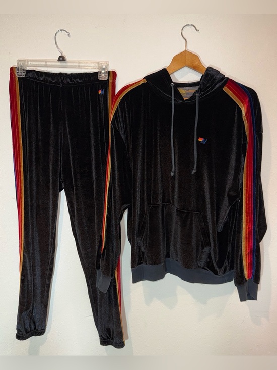 Aviator Nation Tops - AVIATOR NATION Classic Velvet Sweatsuit Matching Set in Black Size Medium